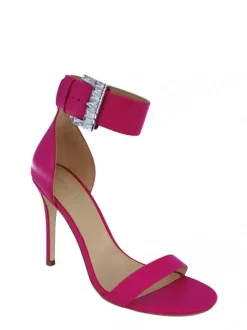 GISELLE FUXIA